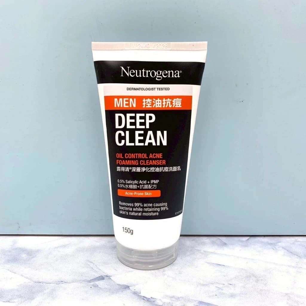 Neutrogena Men Deep Clean Cleanser/Scrub 150g
